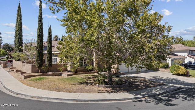 3022 Fairgreen Ln Lane, Palmdale, CA 93551