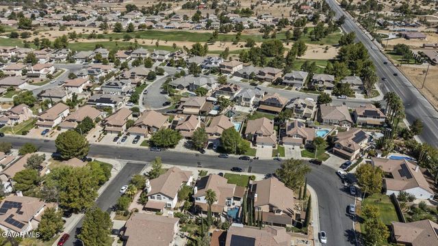 3022 Fairgreen Ln Lane, Palmdale, CA 93551