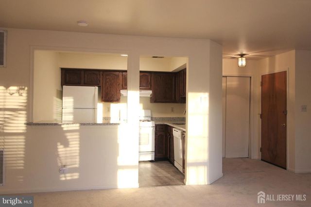 103 Claridge Court 5, West Windsor, NJ 08540