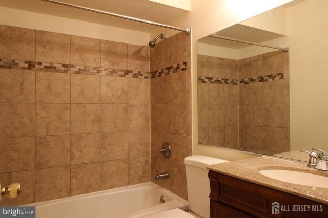 103 Claridge Court 5, West Windsor, NJ 08540