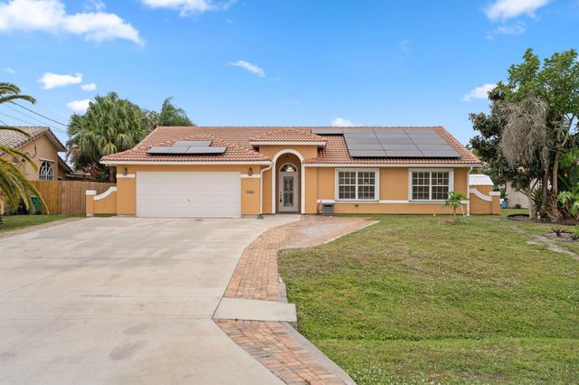 152 NE Twylite Terrace, Port St Lucie, FL 34983