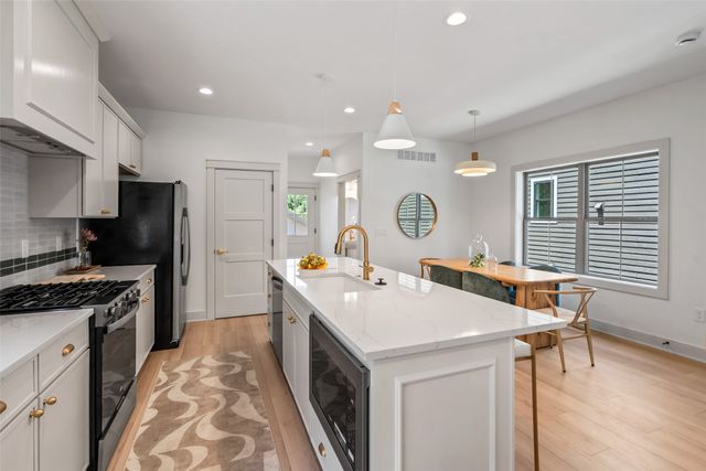 962 26th Street, Des Moines, IA 50312