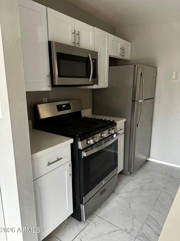 1701 W TUCKEY Lane 209, Phoenix, AZ 85015