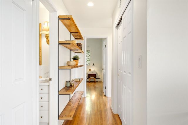6749 55th Avenue S, Seattle, WA 98118