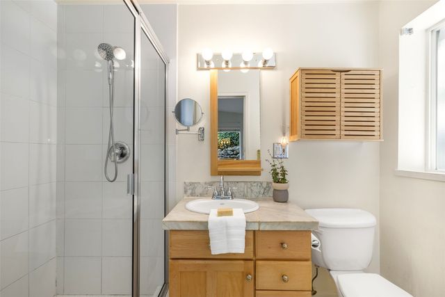 6749 55th Avenue S, Seattle, WA 98118