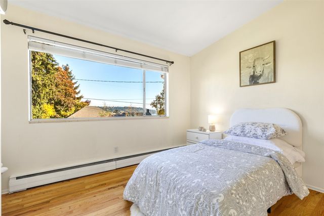 6749 55th Avenue S, Seattle, WA 98118