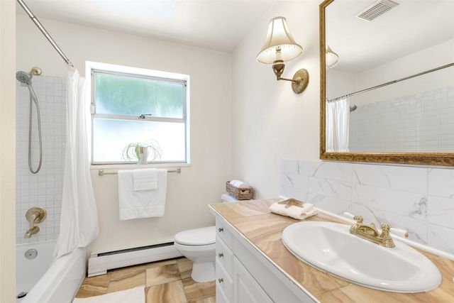 6749 55th Avenue S, Seattle, WA 98118