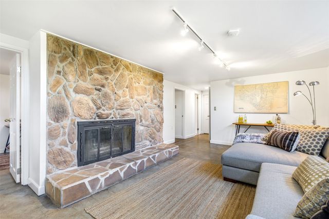 6749 55th Avenue S, Seattle, WA 98118