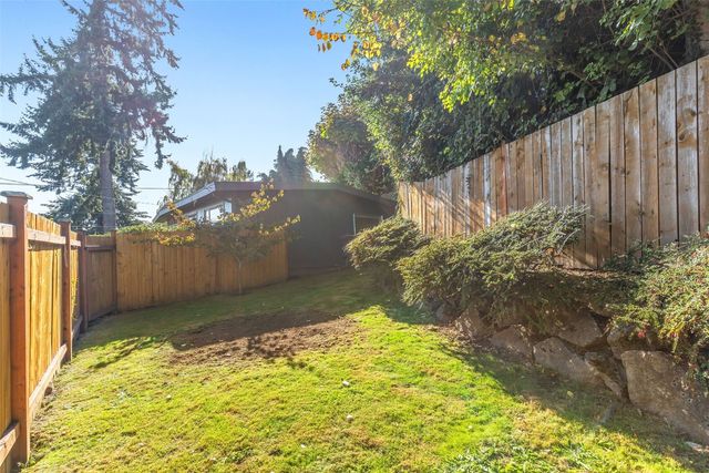6749 55th Avenue S, Seattle, WA 98118