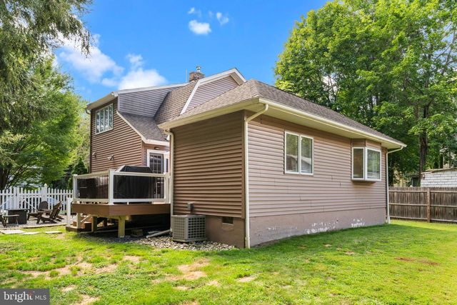 108 S BELL AVE, Yardley, PA 19067