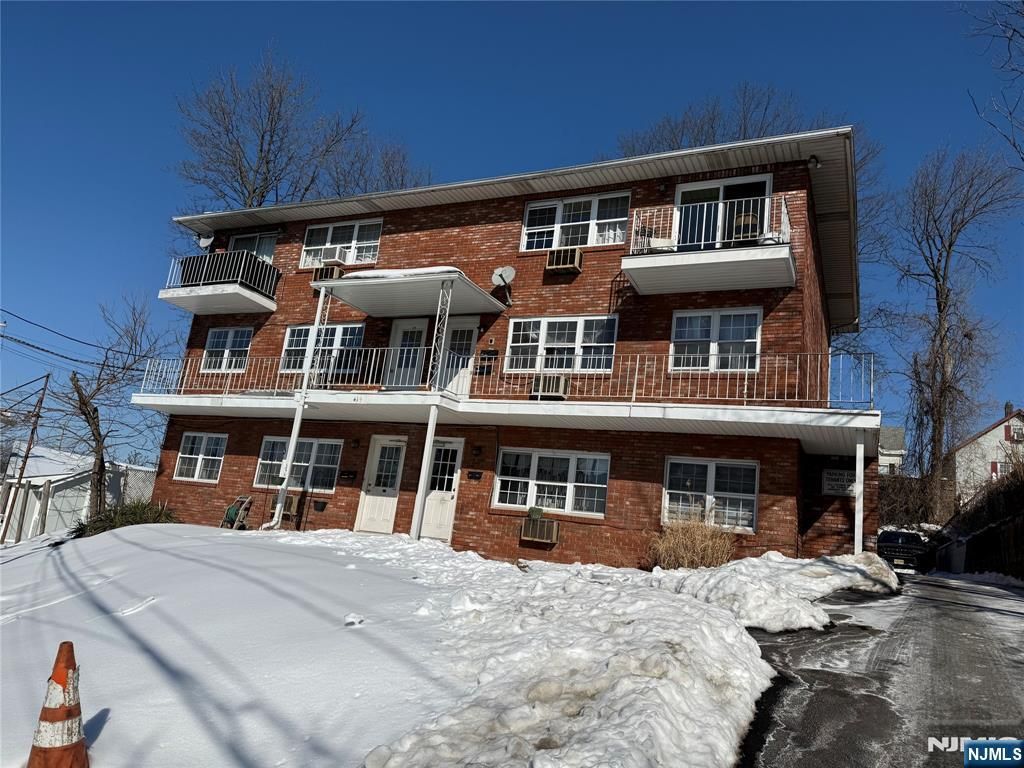 419 Paterson Avenue, East Rutherford, NJ 07073