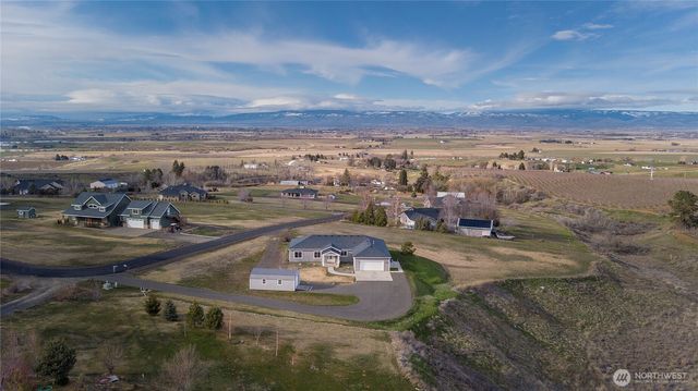 480 Edgemont Loop Road, Ellensburg, WA 98926