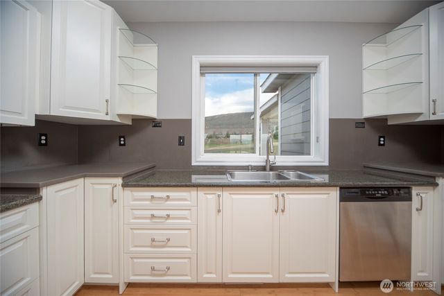 480 Edgemont Loop Road, Ellensburg, WA 98926