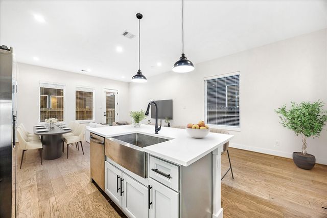 2625 Paul Quinn Street A, Houston, TX 77091