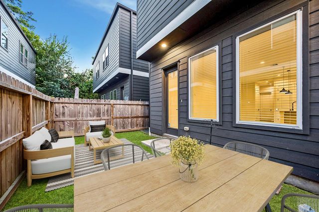 2625 Paul Quinn Street A, Houston, TX 77091