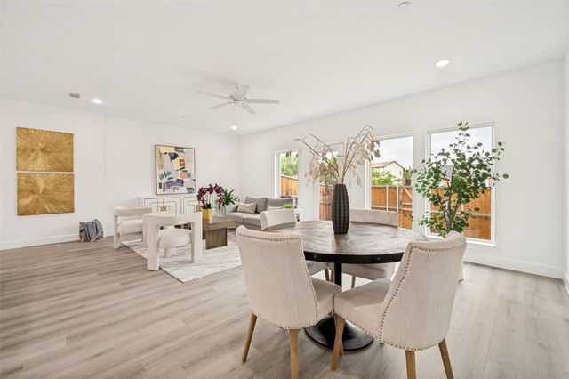 5609 Woodlands Drive, The Colony, TX 75056