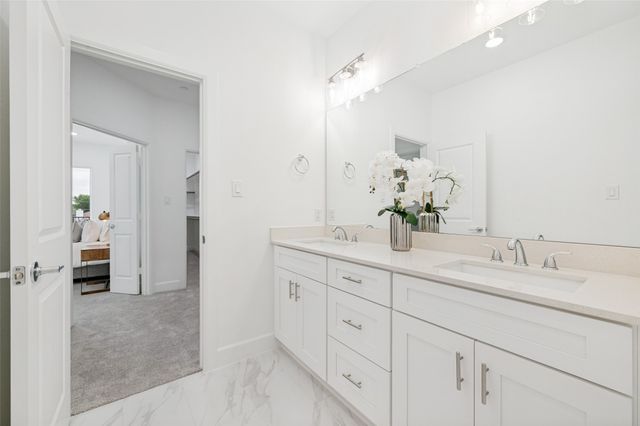 5609 Woodlands Drive, The Colony, TX 75056