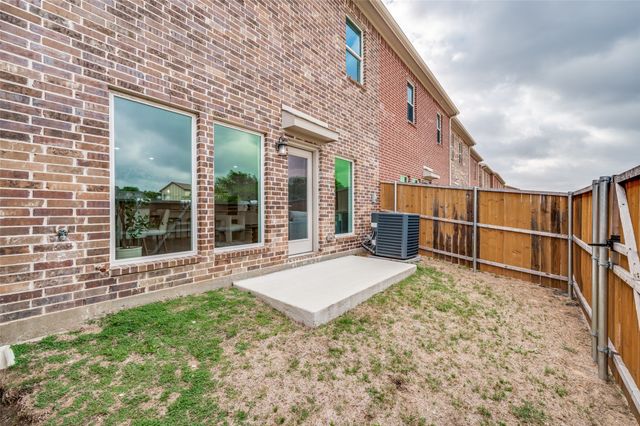 5609 Woodlands Drive, The Colony, TX 75056