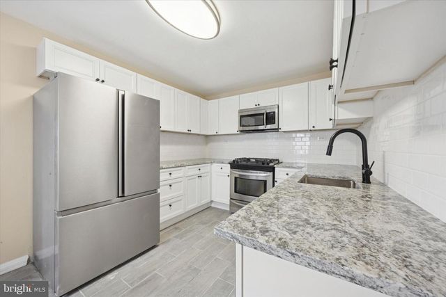 45 S SYCAMORE AVE, Clifton Heights, PA 19018