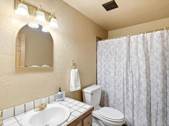 8220 Iowa Gulch Rd, Morrison, CO 80465