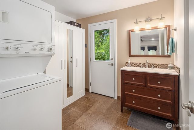 23318 3rd Place W, Bothell, WA 98021