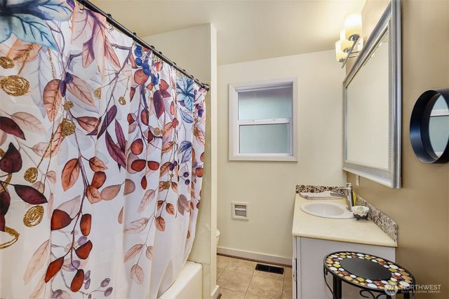 23318 3rd Place W, Bothell, WA 98021