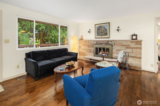 23318 3rd Place W, Bothell, WA 98021