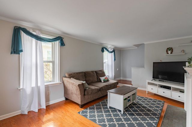 464 N TYSON AVE, Glenside, PA 19038