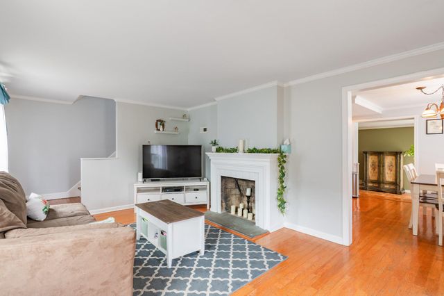 464 N TYSON AVE, Glenside, PA 19038