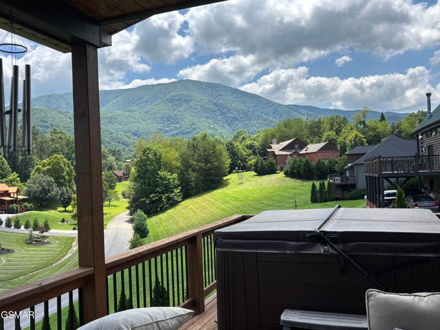 3446 Cove Meadows Drive, Sevierville, TN 37862