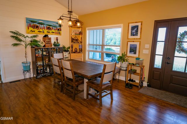 3446 Cove Meadows Drive, Sevierville, TN 37862