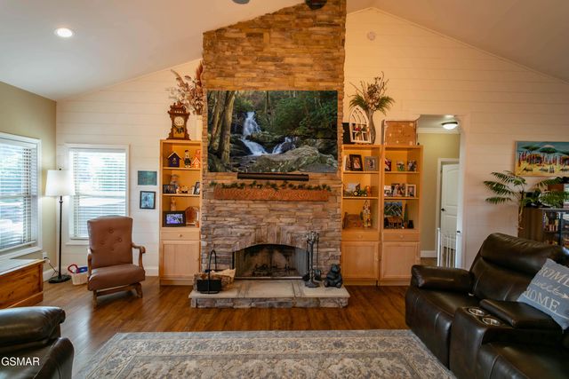 3446 Cove Meadows Drive, Sevierville, TN 37862