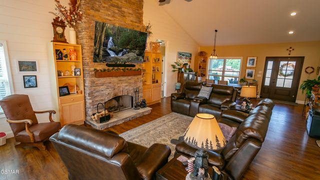 3446 Cove Meadows Drive, Sevierville, TN 37862