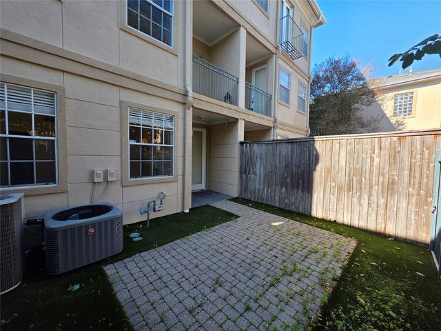 1714 Roy Street, Houston, TX 77007