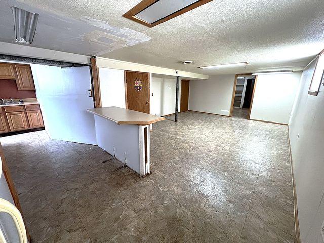 3939 W 84th Place, Chicago, IL 60652