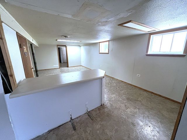 3939 W 84th Place, Chicago, IL 60652