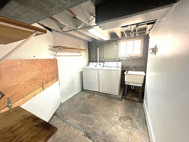 3939 W 84th Place, Chicago, IL 60652