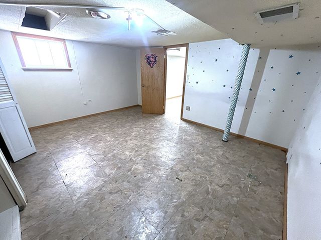 3939 W 84th Place, Chicago, IL 60652