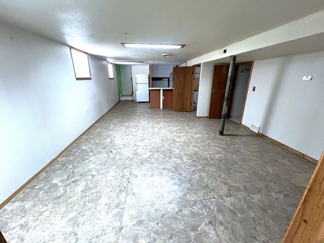 3939 W 84th Place, Chicago, IL 60652
