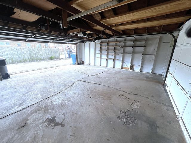 3939 W 84th Place, Chicago, IL 60652