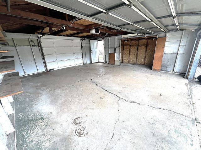 3939 W 84th Place, Chicago, IL 60652