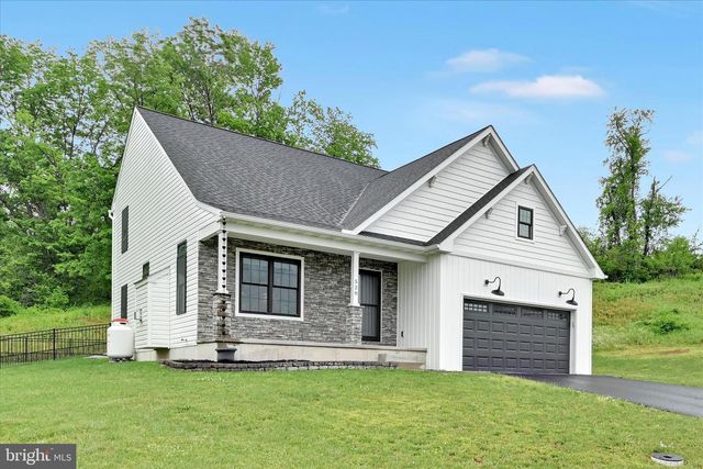 528 DARLINGTON AVE, Jonestown, PA 17038