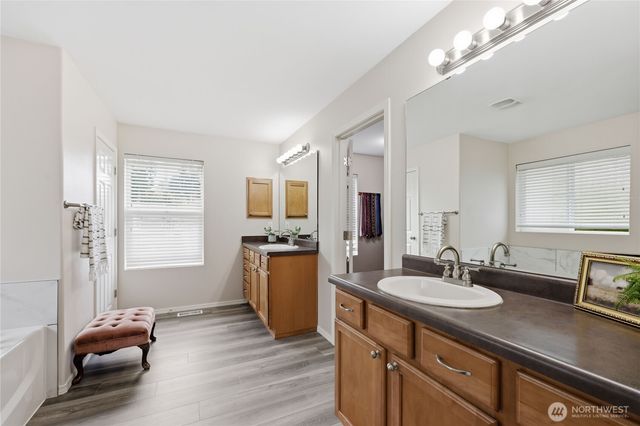 2731 SW Jabirin Way, Port Orchard, WA 98367
