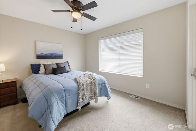 2731 SW Jabirin Way, Port Orchard, WA 98367