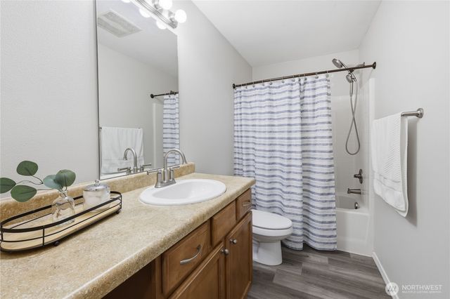 2731 SW Jabirin Way, Port Orchard, WA 98367