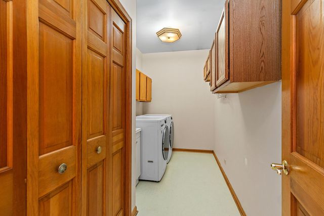 2051 Carlisle Street, Algonquin, IL 60102