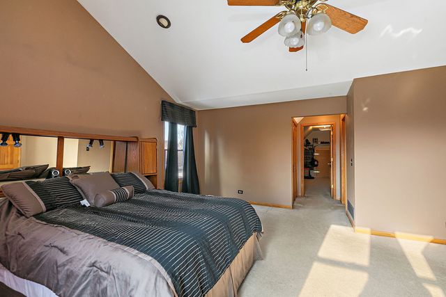 2051 Carlisle Street, Algonquin, IL 60102