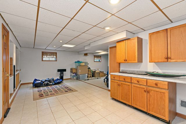 2051 Carlisle Street, Algonquin, IL 60102