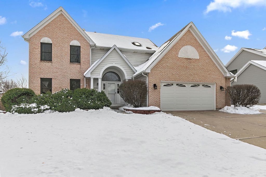 2051 Carlisle Street, Algonquin, IL 60102