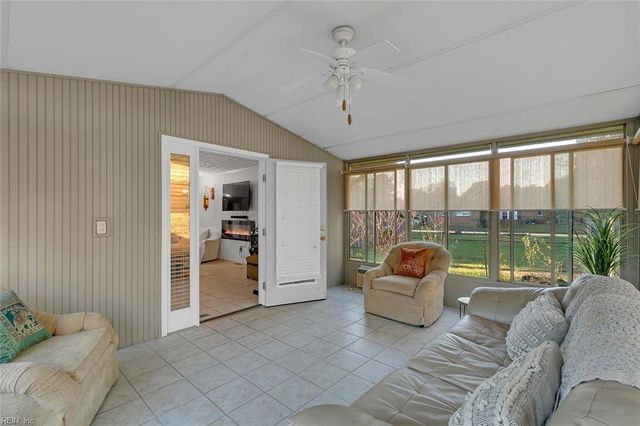 208 Telford DR, Newport News, VA 23602